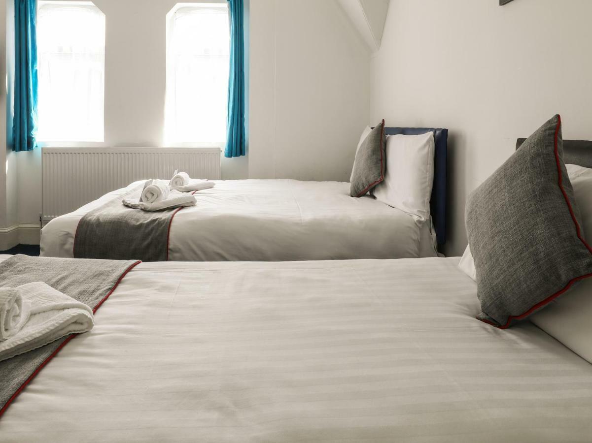 Oyo Hala Guest House Μάντσεστερ Εξωτερικό φωτογραφία